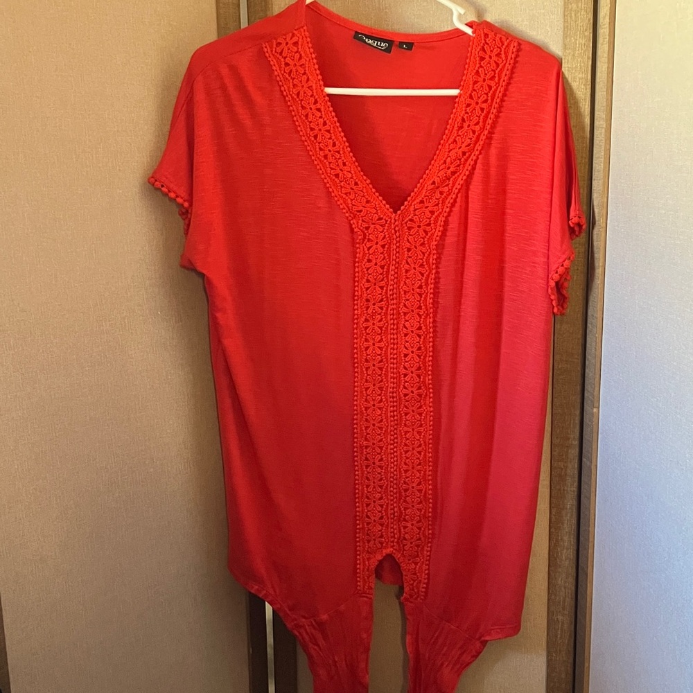 Onque Vibrant V-Neck Blouse Large